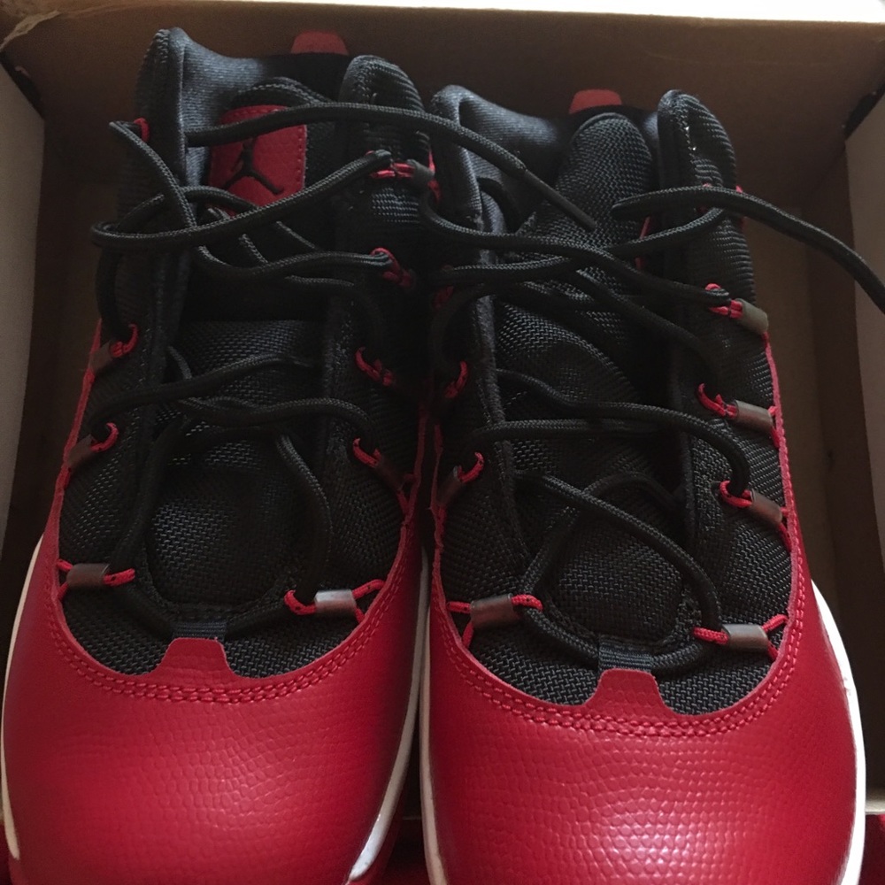 Jordan prime flight GS - Picture 2 of 4